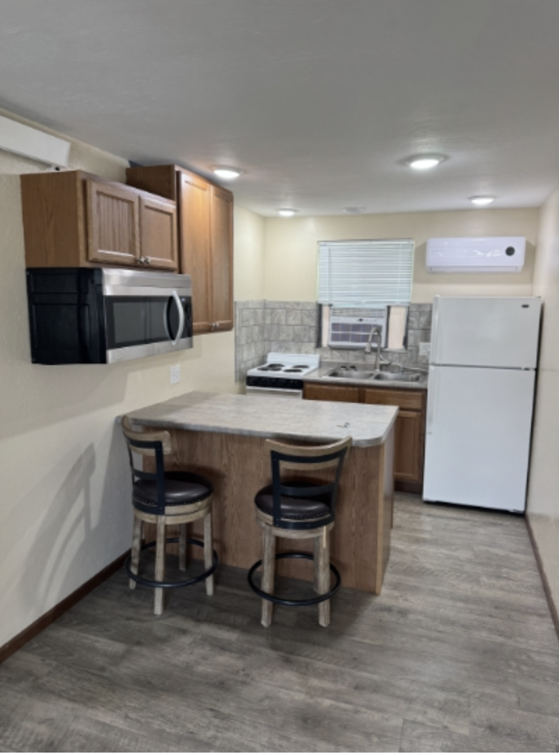 The Preston- 1200 Avenue G - 5